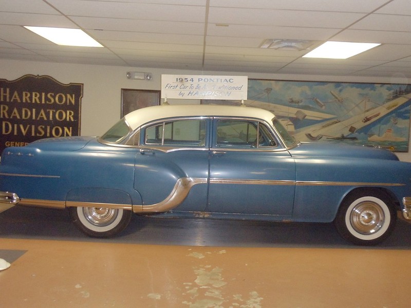 Pontiac first car to be air conditioned